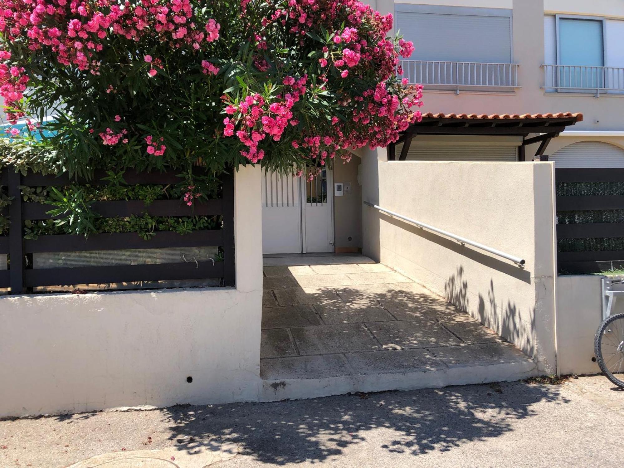 C12 Deluxe Διαμέρισμα Agde Εξωτερικό φωτογραφία